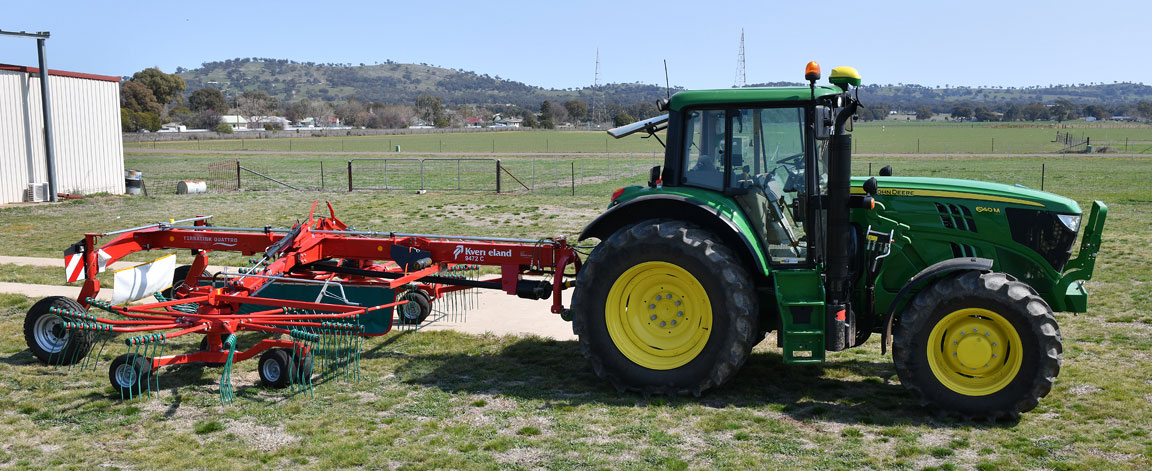 Cootamundra mowing bailing raking schade and sons contracting